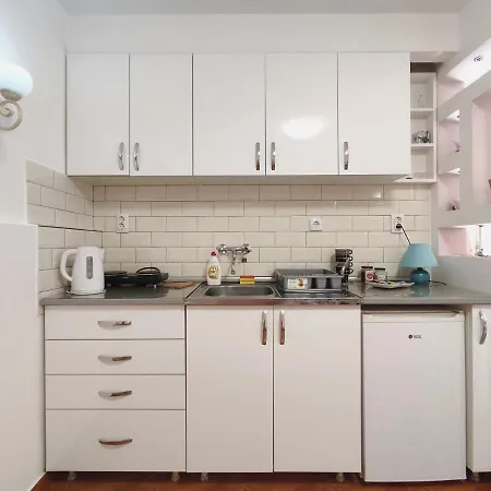 Apartment Ada