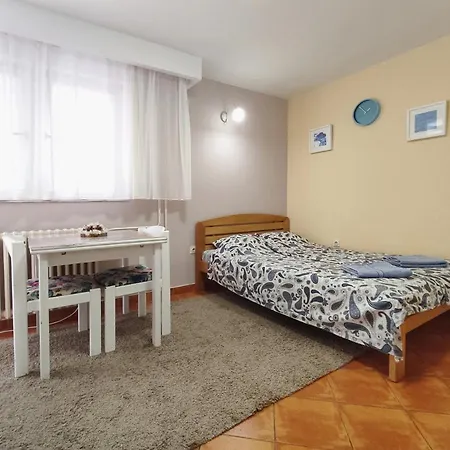 Ada Apartment